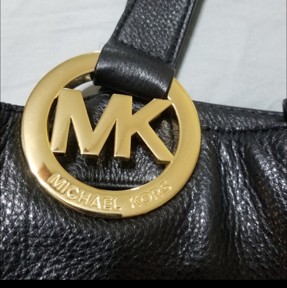 SALE! Michael Kors- Black Pebble Leather Bag - Picture 4 of 10